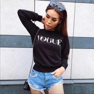 Vogue Cropped Sweatshirt